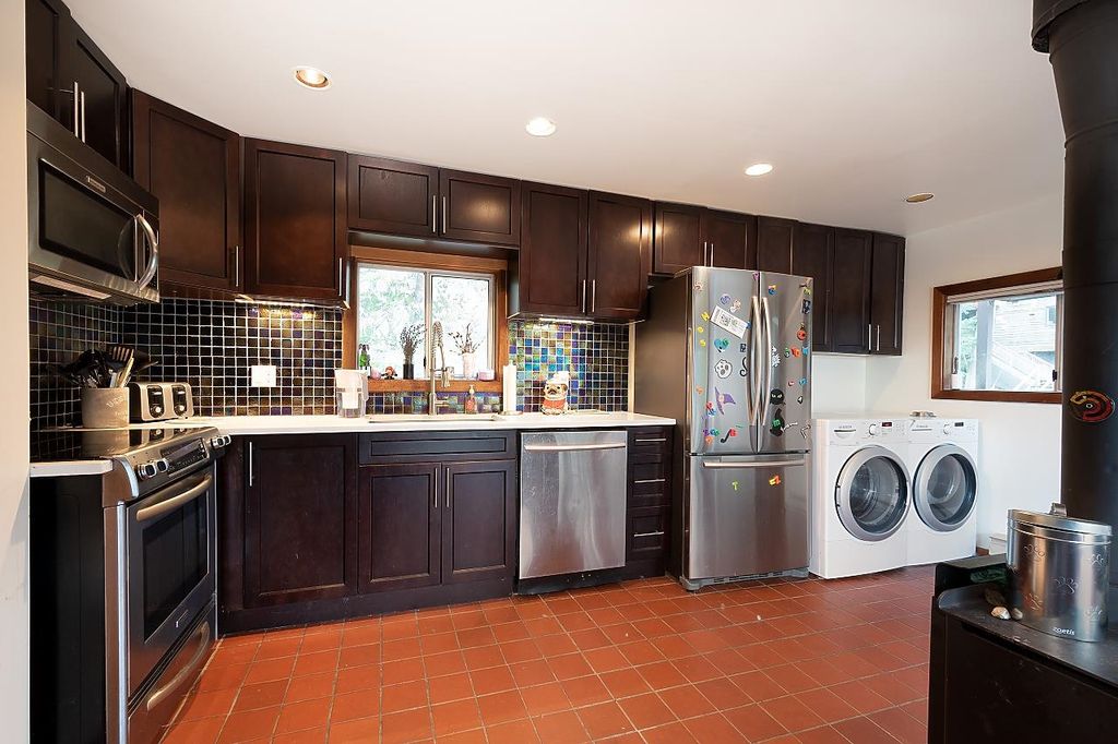 listing image 1104452857546252336