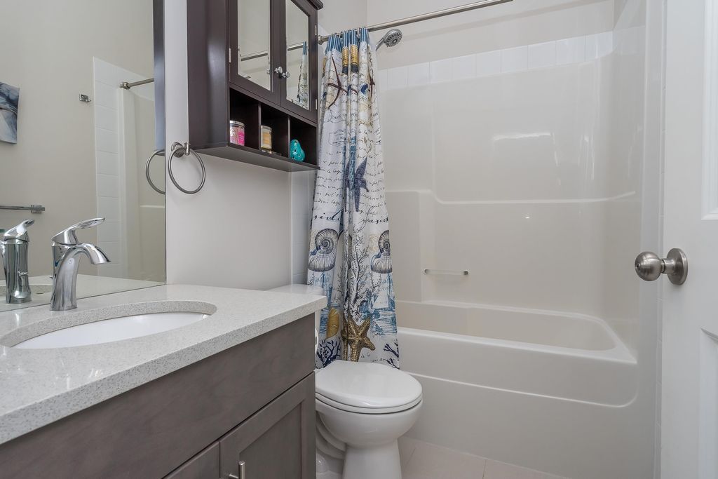 listing image 1108326208408958673