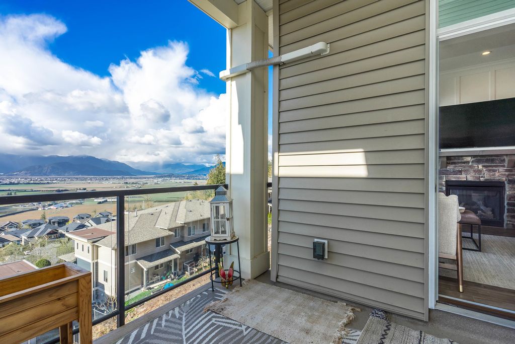 listing image 1109966777684763057