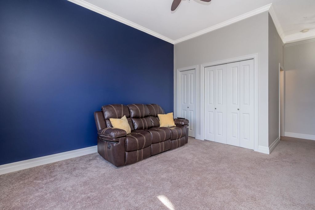 listing image 1104211774248162858