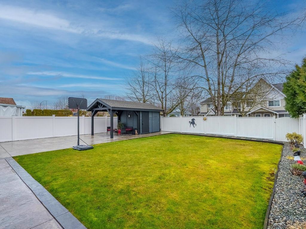 listing image 1104572756510827896