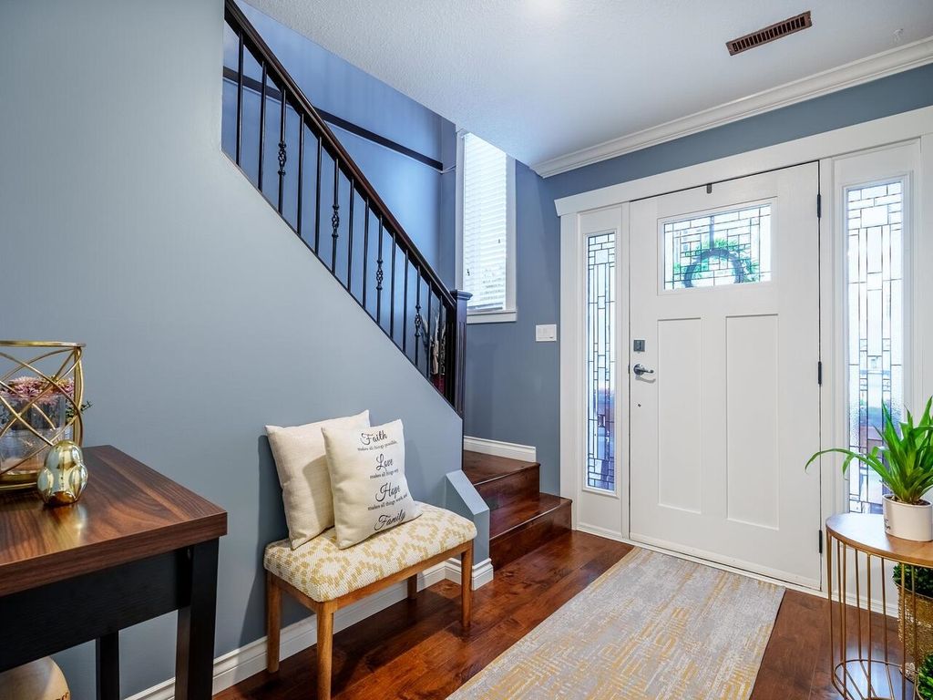 listing image 1105021529922368414