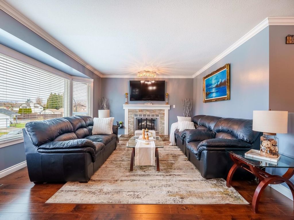 listing image 1103410858615698858