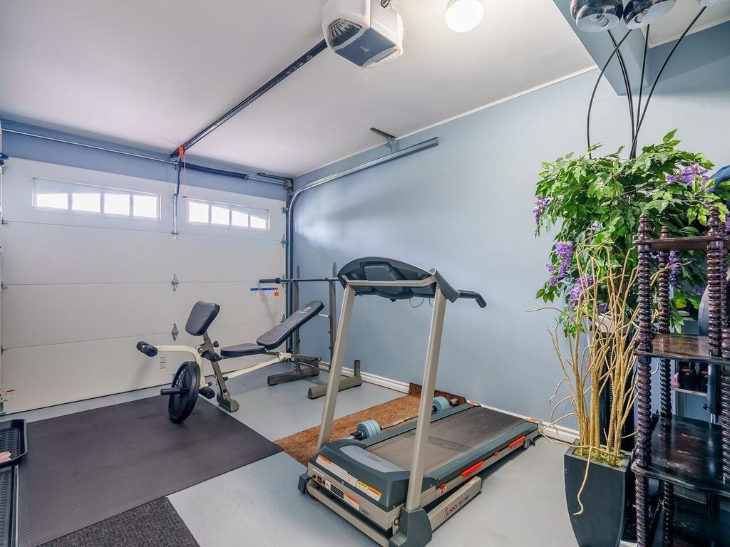 listing image 1109750817440395184