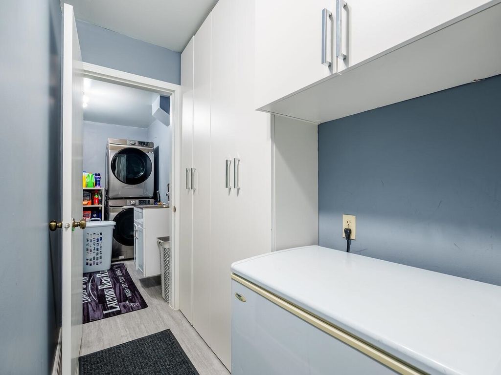 listing image 1105120512535477095