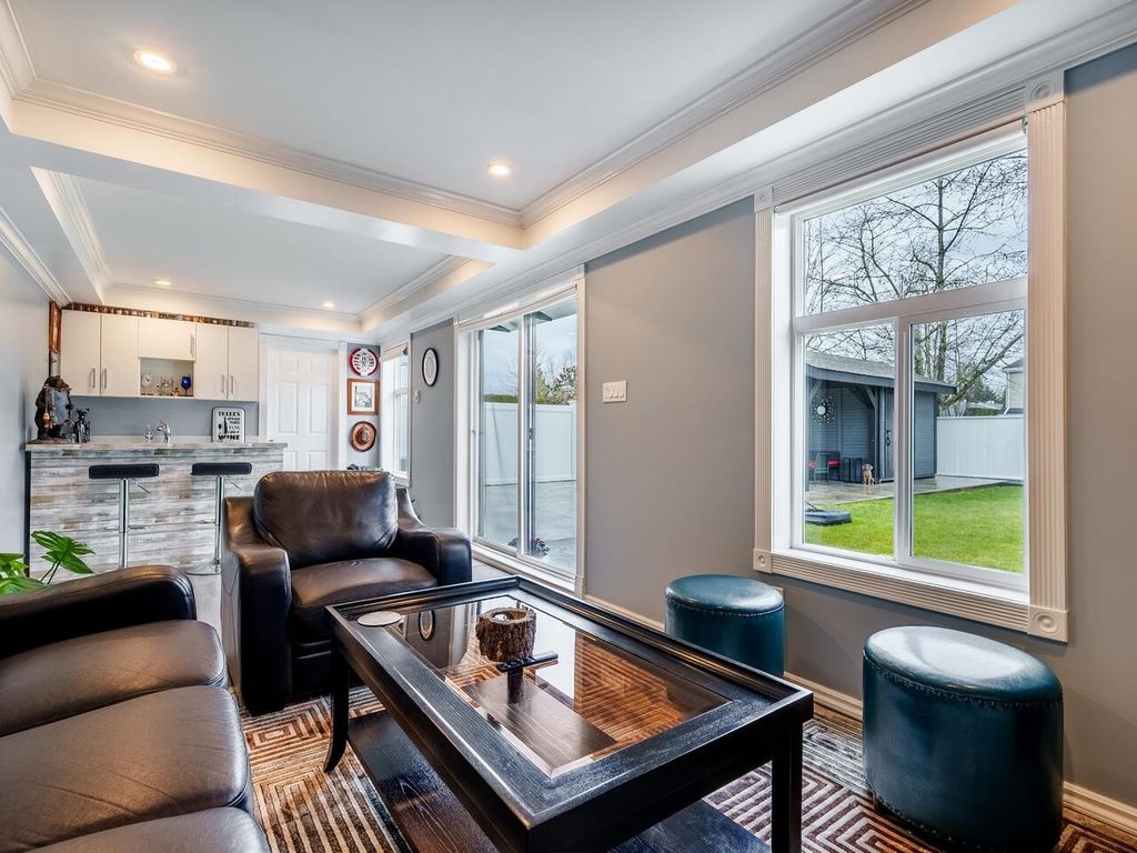 listing image 1100328056405118847