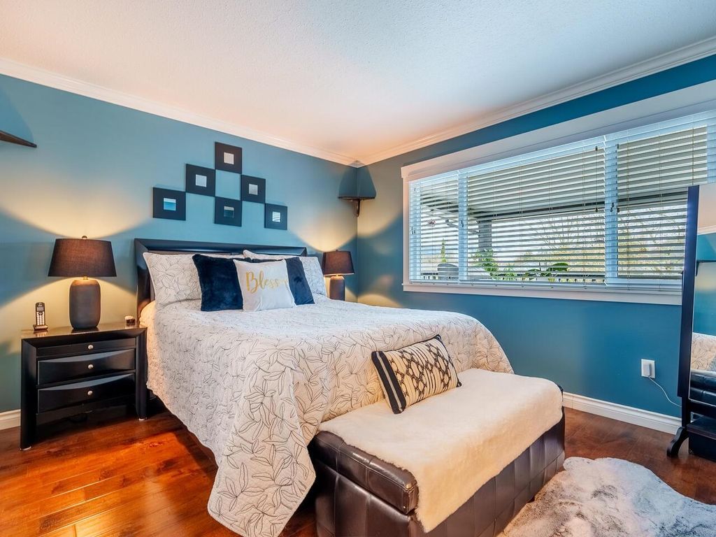 listing image 1109089526869837219