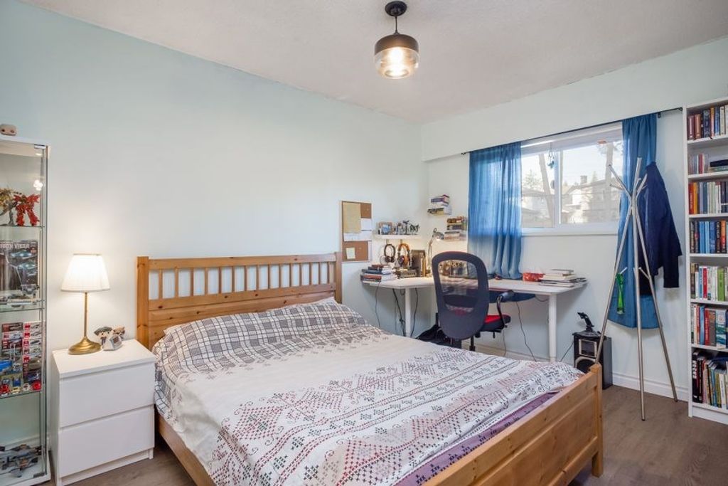 listing image 1107907046150770116
