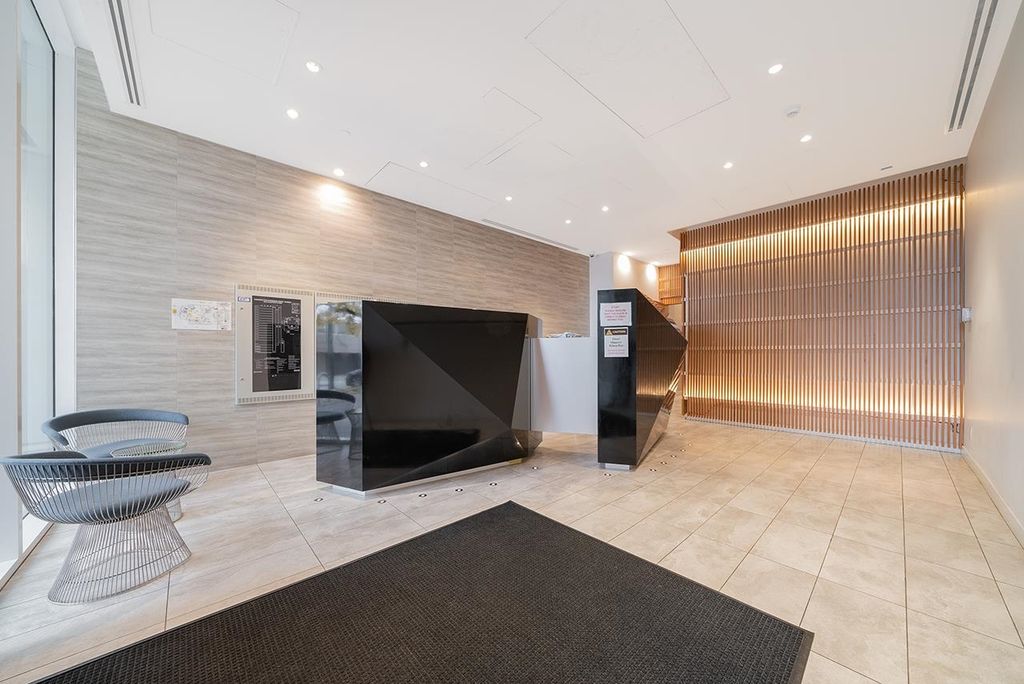 listing image 1100976589440435966