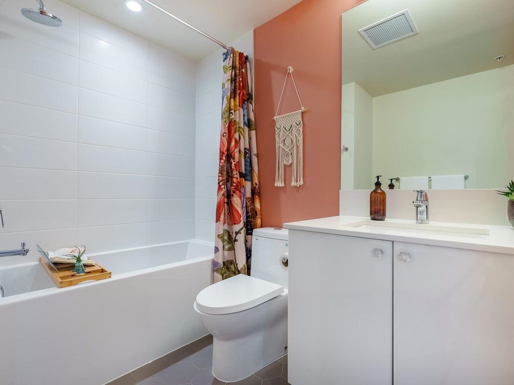 listing image 1105775067762854455