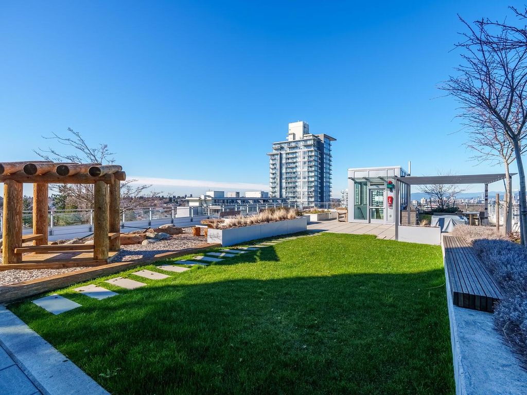 listing image 1104519353834198155