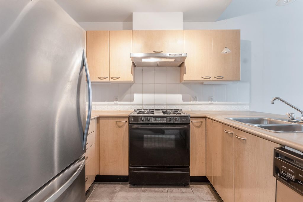 listing image 1108758632551840285