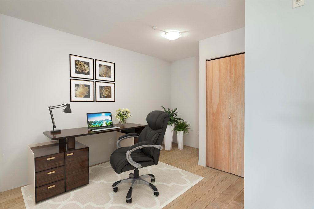 listing image 1101813150950859536