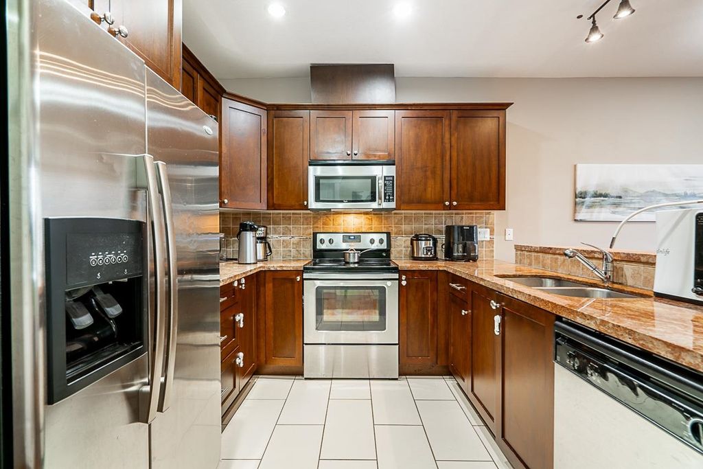 listing image 1101378509517475445