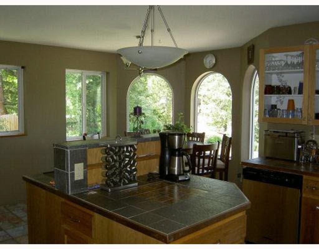 listing image 1106636653834314803