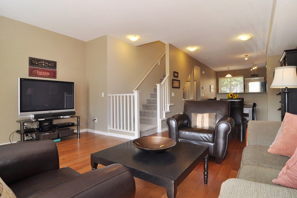 listing image 1109320650563176433