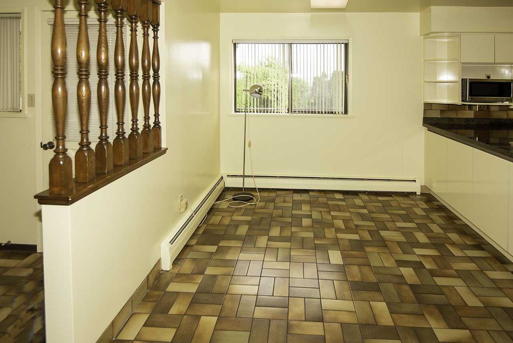 listing image 1107185624845575668