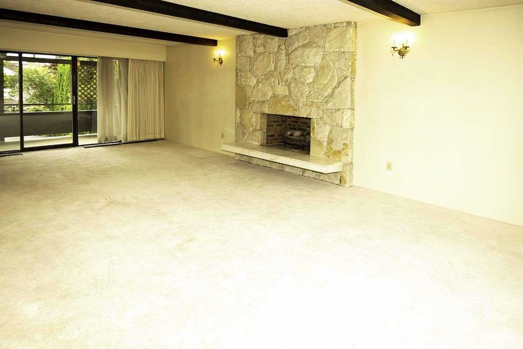 listing image 1100237297096121975