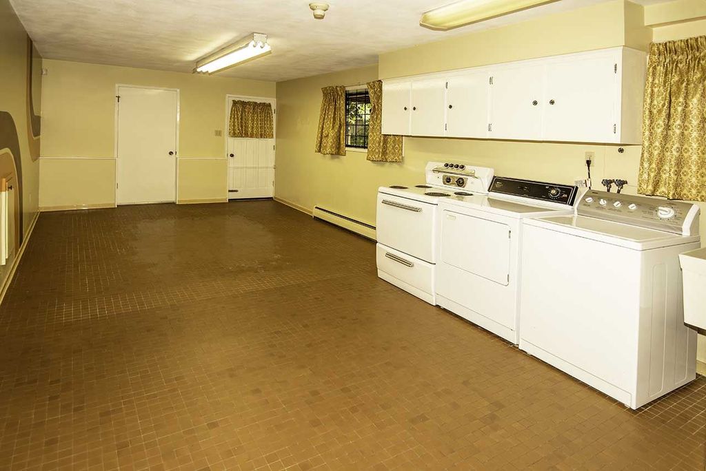 listing image 1105043433345825005