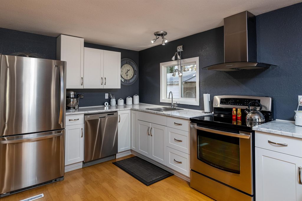 listing image 1107966502770964366