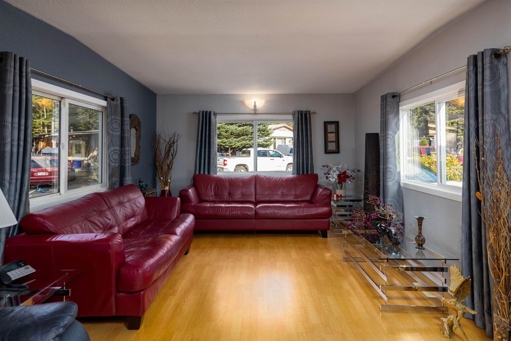 listing image 1105654830738169270