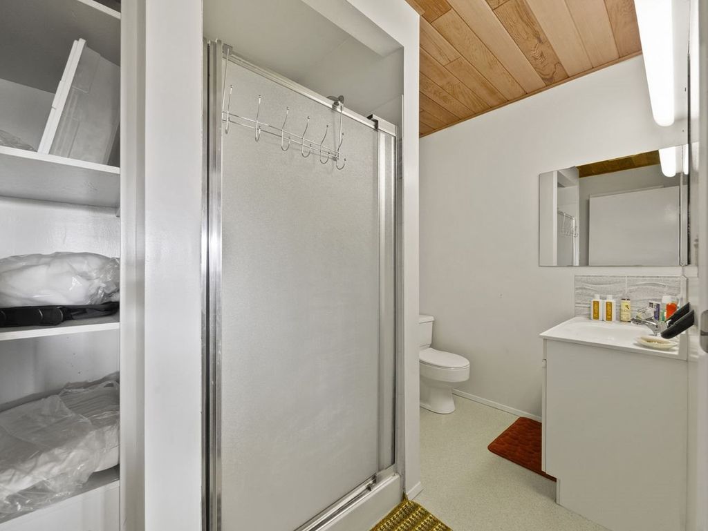 listing image 1103246131458103053