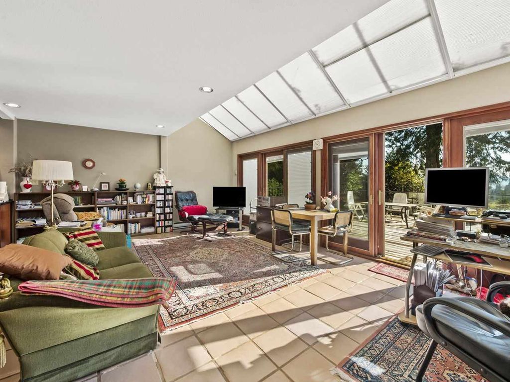 listing image 1105538407025407306