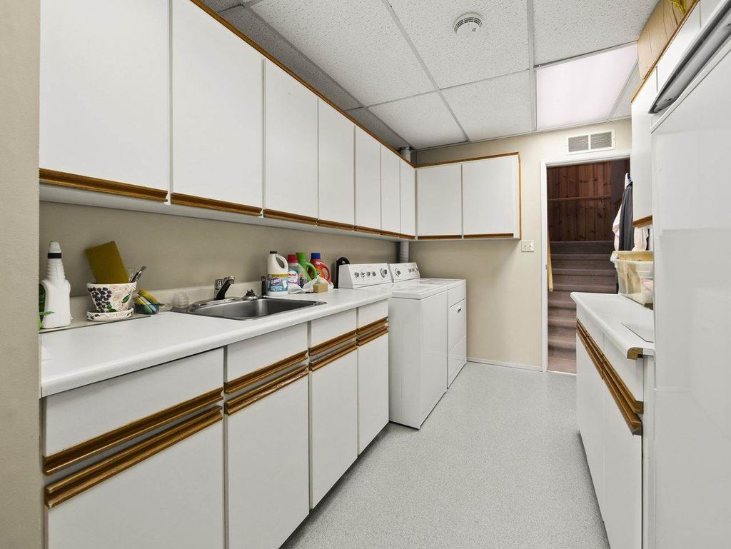 listing image 1107500114089495151