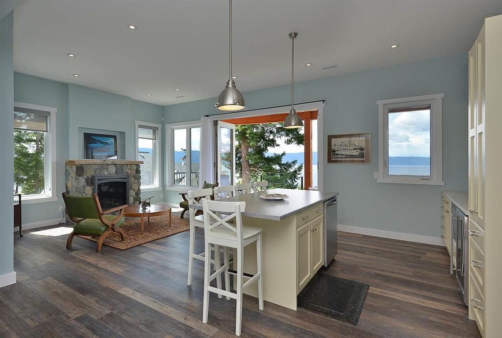 listing image 1100647660505115106