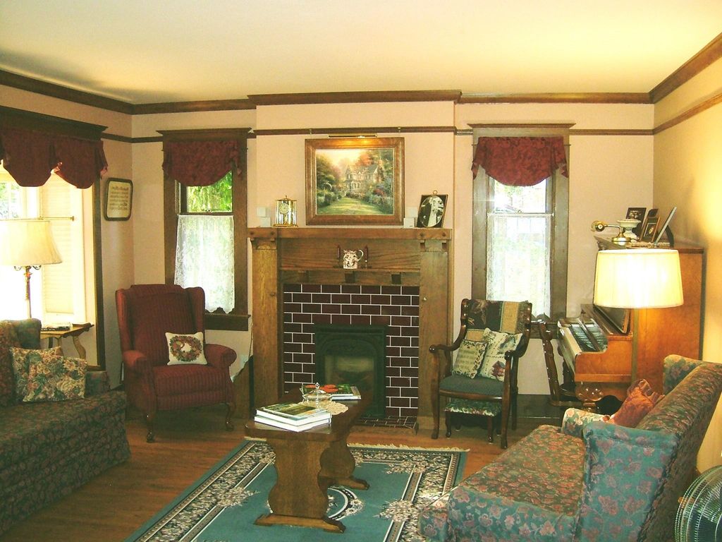 listing image 1107097998844403876