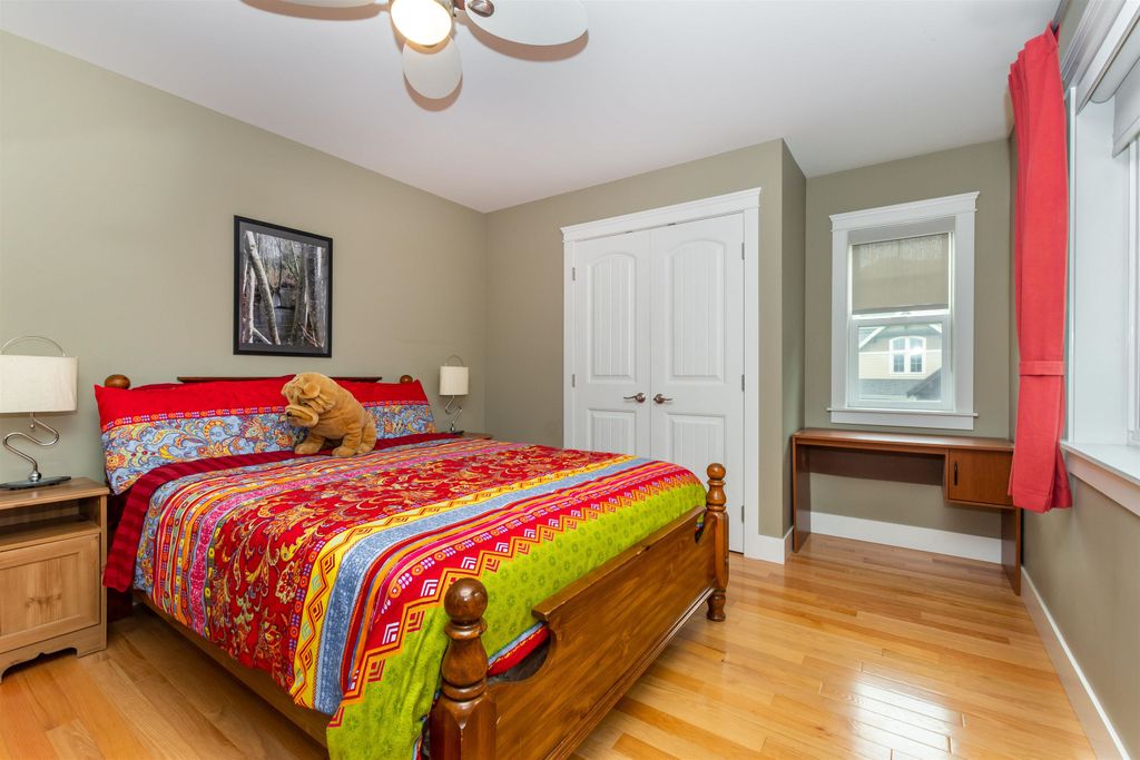 listing image 1100079931658127459