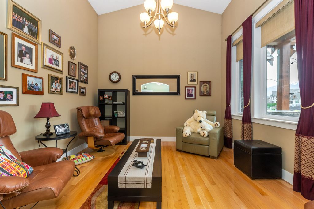 listing image 1109355670114762790