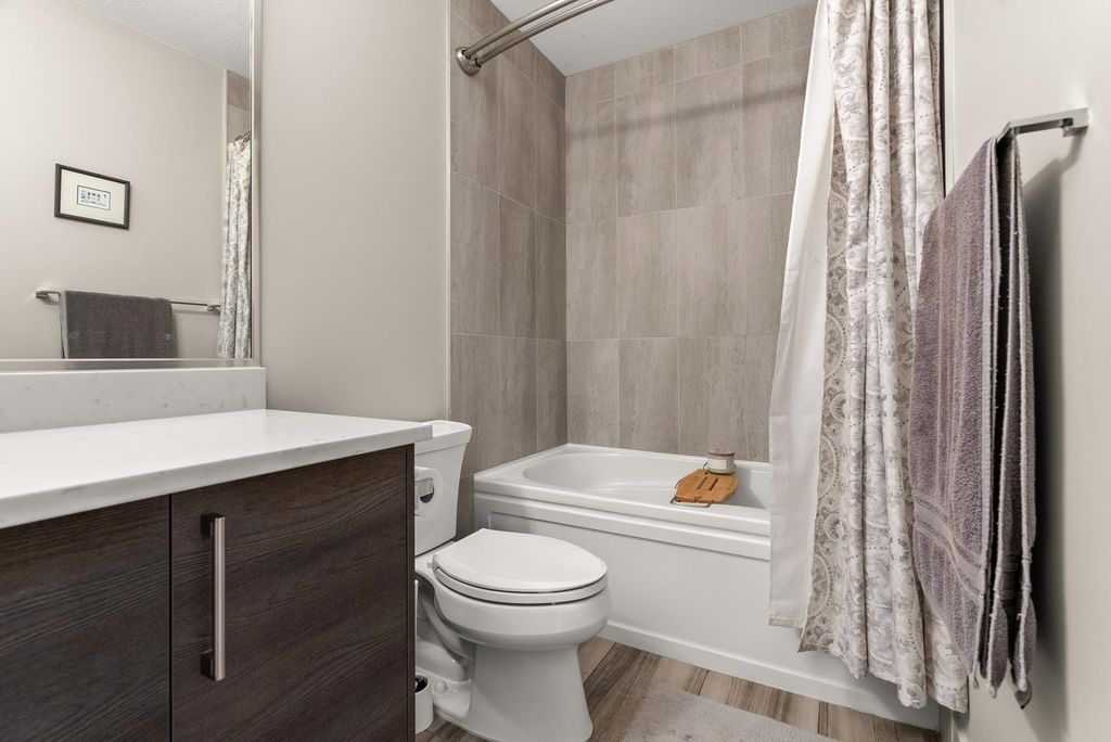 listing image 1105550117515686350