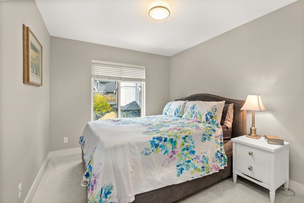 listing image 1108362831097164336