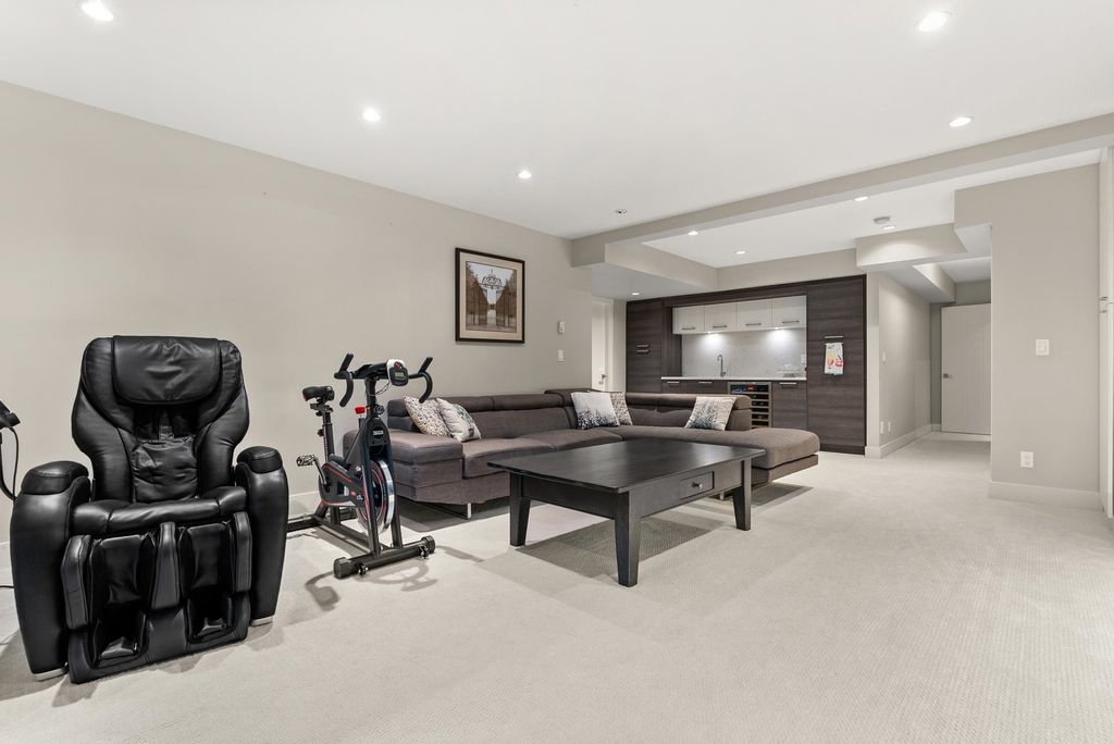 listing image 1105031370310145226