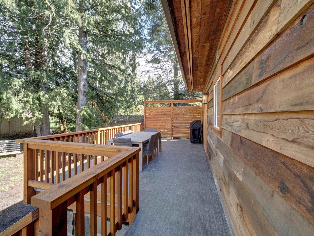 listing image 1104445493176310427