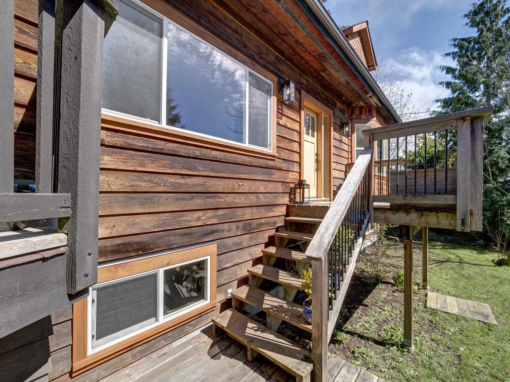 listing image 1107451133111697530