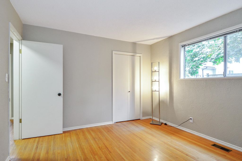 listing image 1107025794432449367