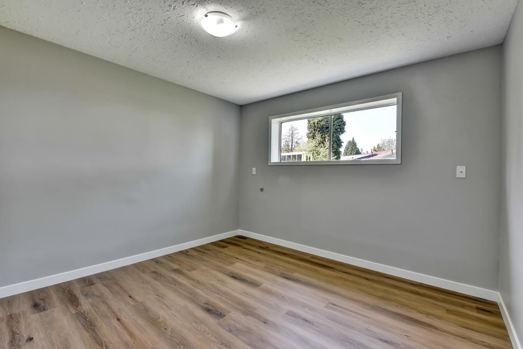 listing image 1101828763045247573