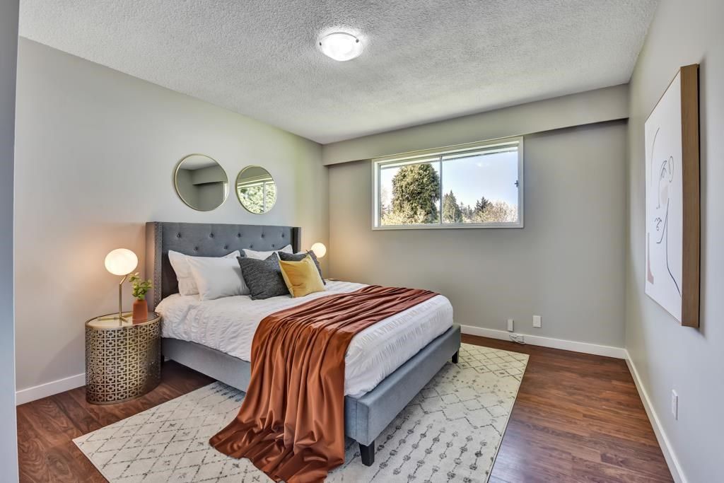 listing image 1103012266086524595