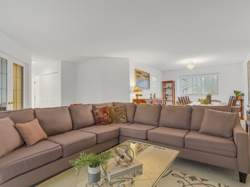 listing image 1108853675805738271