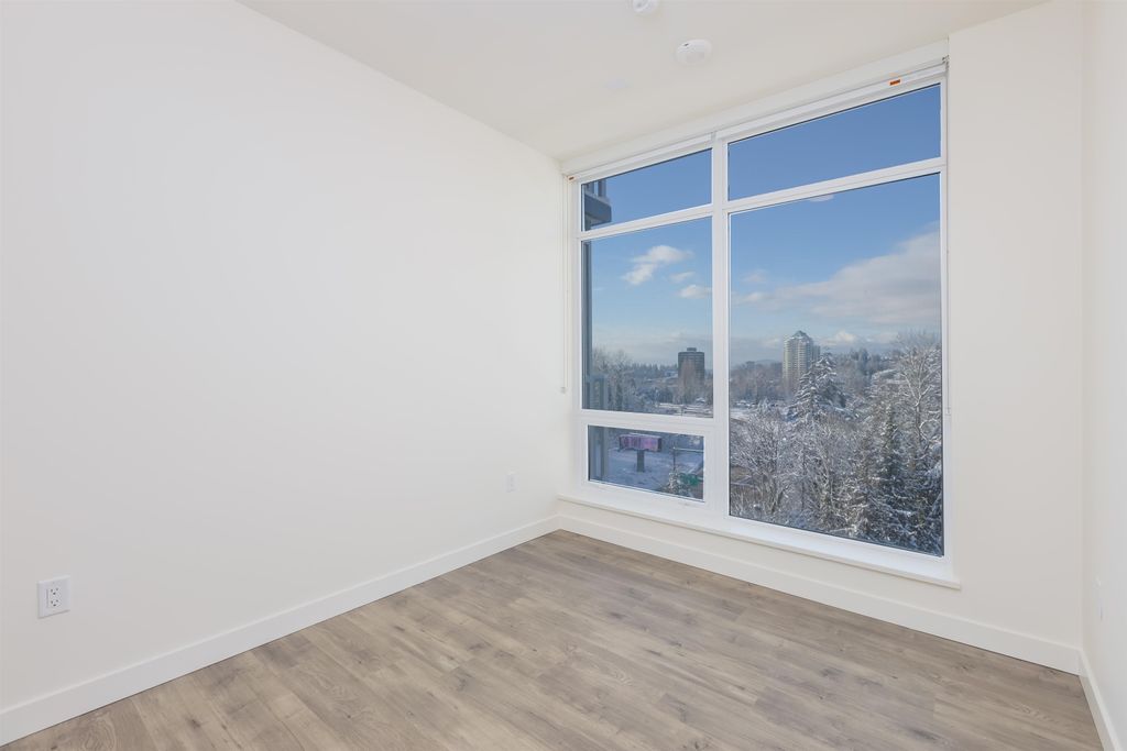 listing image 1102703847718096303