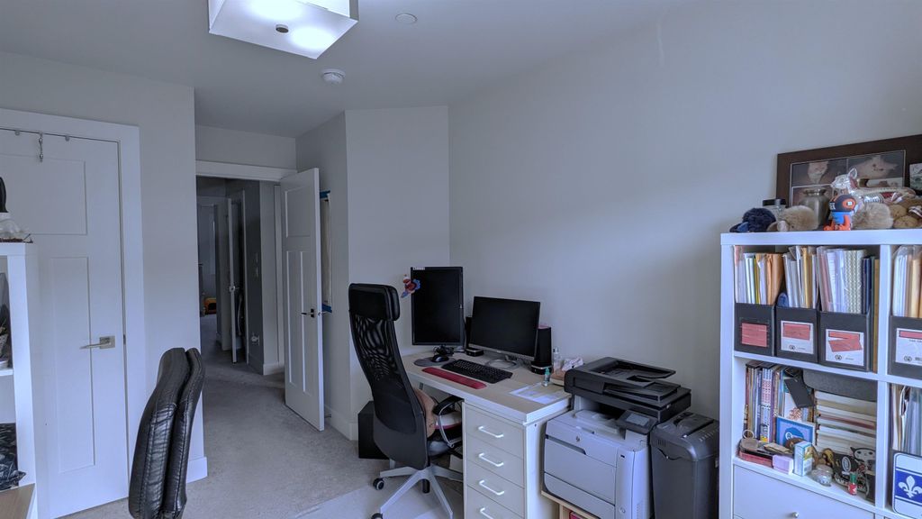 listing image 1106862189183433615