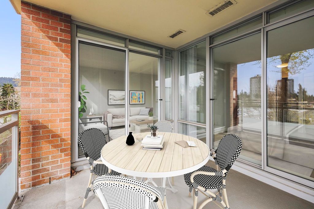 listing image 1105233888211985407