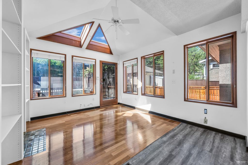 listing image 1107169920221934834