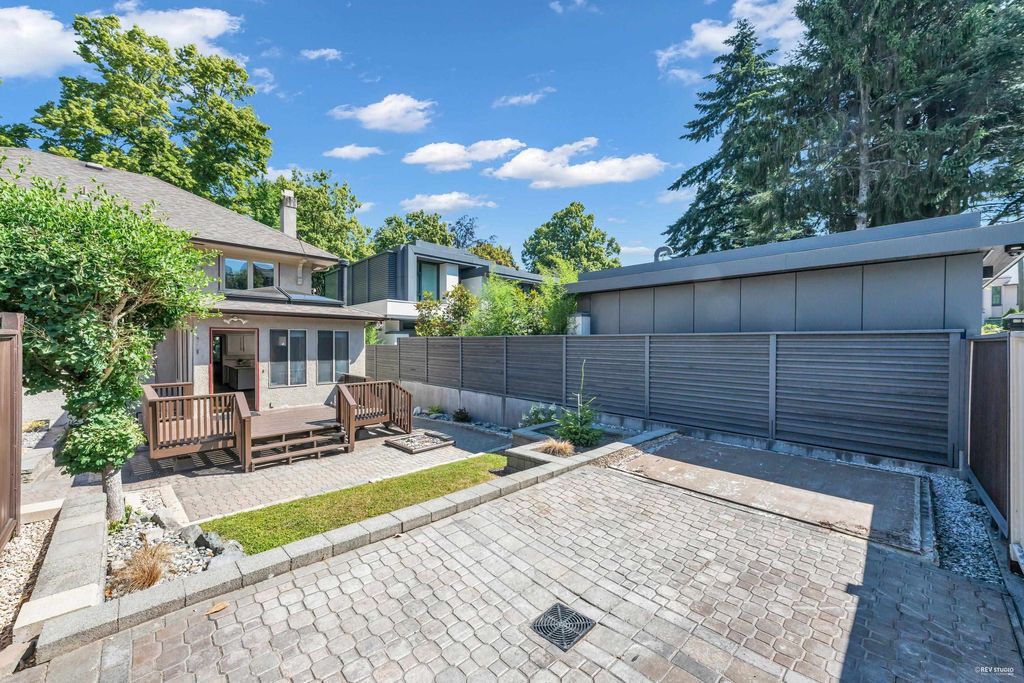 listing image 1107896143711074316