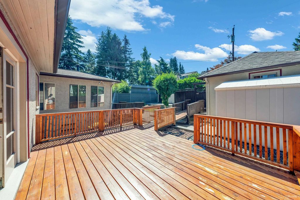 listing image 1100365865159649935