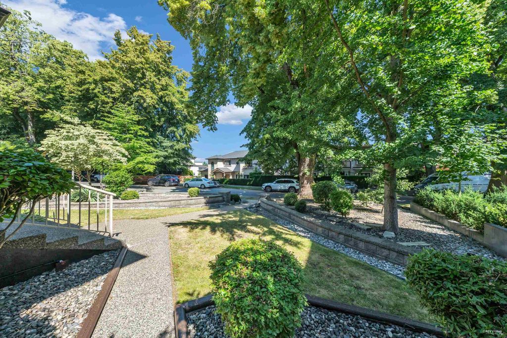 listing image 1103004197769534933