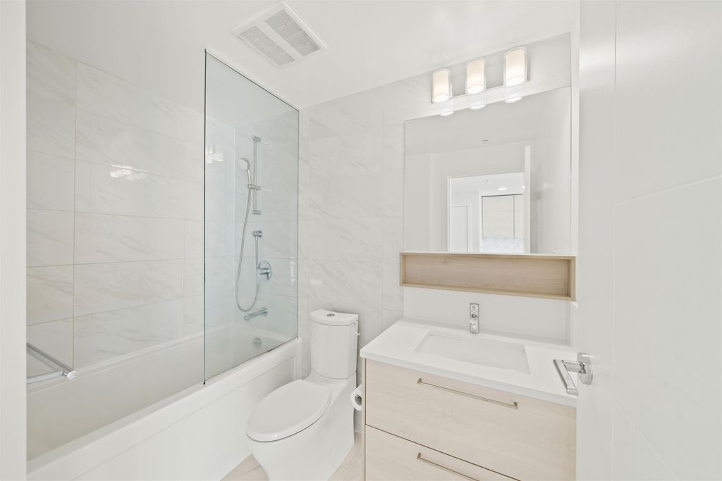 listing image 1105157242745920433