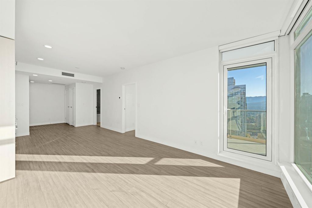 listing image 1103992157041089921